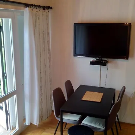 Mira Apartment *