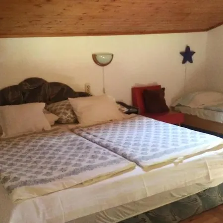 Mira Apartman